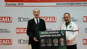 Kocaelispor'dan Eski Vali Nehrezoğlu'na özel şampiyonluk onuru!