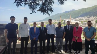 Bursa'da kaçak rehberlik tartışıldı! Abdulkadir Tanrıdağlı'nın ziyaretinde neler konuşuldu?
