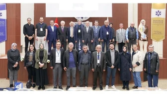 ETÜ'de Nurettin Topçu'nun 50. yılı anma sempozyumu: Düşünce dünyası tartışıldı