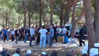 Ezine'de geleneksel çiftçi hayrı: Yoğun katılımla gerçekleşti