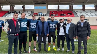 Amerikan Futbolunda heyecan Kocatepe'de yaşandı: Sinanpaşa Zafer Gençlik ve Spor Kulübü ile Anadolu Rangers karşı karşıya geldi