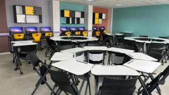 Eskişehir'de eğitimde teknoloji hamlesi: 45 okulda yenilikçi sınıflar ve BT laboratuvarları modernize edildi