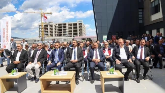 Bingöl'de küçükbaş yetiştiriciliğine büyük destek: 80 adet güneş enerjisi sistemi teslim edildi