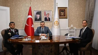 Erzurum'da güvenlik ve asayiş toplantısı: Yaz dönemi önlemleri masaya yatırıldı