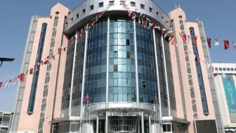 İzmit Belediyesinde başkan yardımcıları görev aldı