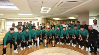 Şampiyon Kocaelispor U19 Takımı Başkanı Ziyaret Etti