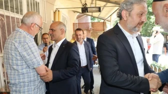 Körfez Belediye Başkanı esnaf ziyaretinde bulundu
