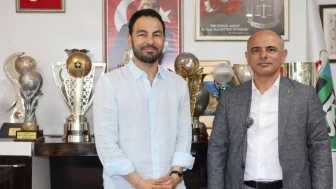Körfez Belediye Başkanı Selçuk İnana destek verdi