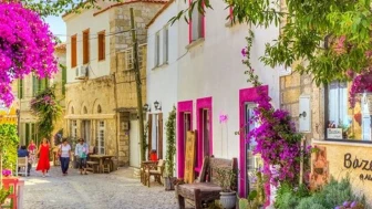 Bozcaada tatil rotasında yeni keşifler sunuyor