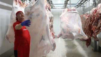 Antikkapı yüksek hijyenli köfte ve sucuk satışa çıktı