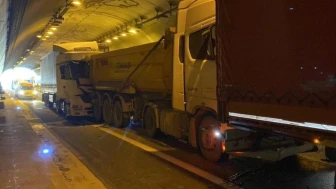 Gültepe Tüneli'nde zincirleme kaza 2 yaralı