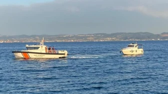 Tekne arızasında üç kişi kurtarıldı