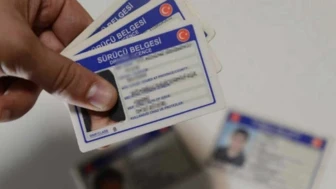 Eski ehliyetlerin yenileme süresi 31 Ekim 2025'e uzatıldı