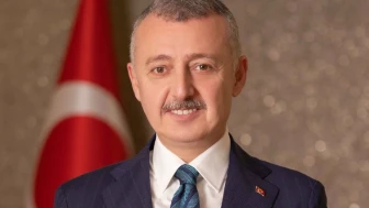 Büyükakın üniversiteye giren öğrencileri tebrik etti