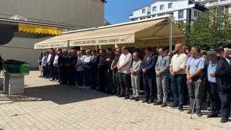 Körfez’de otomobilin çarptığı yaşlı kadın uğurlandı