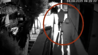 Kocaeli’de hırsızlar terlik bıraktı