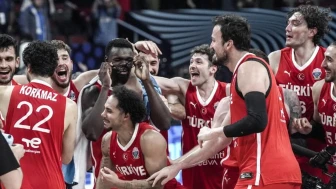 A Milli Basketbol Takımı maçı kent meydanında yayınlanacak