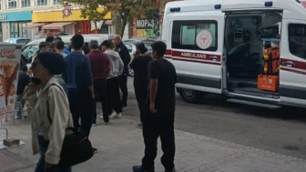 Körfez’de genç bacağından bıçaklandı