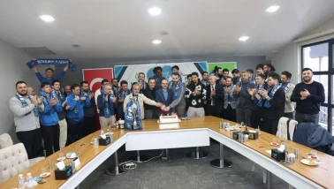 Çayırova basketbolda federasyon kupası kazandı