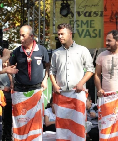 Eşme Ayva Festivali renkli görüntüler sundu