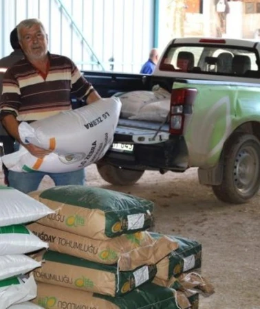 Kocaeli'de yangın mağduru çiftçilere destek verildi