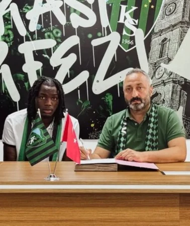Kocaelispor Joseph Nonge ile 3 yıllık sözleşme imzaladı