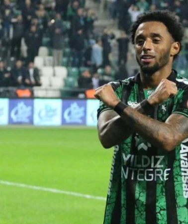 Kocaelispor Ryan Mendes ile yollarını ayırdı