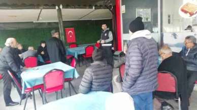 Polisler Denetim İçin Vatandaşları Bilgilendiriyor