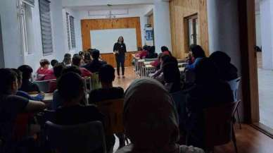 Düzce'de Gençlere Ve Kadınlara Sağlık Eğitimi Verildi