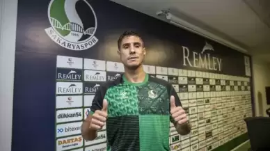 Sakaryaspor Defans Oyuncusunu Renklerine Kattı