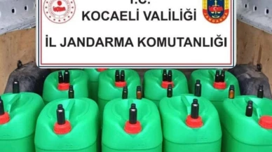 Kocaeli'de durdurulan araçta 400 litre sahte alkol ele geçirildi