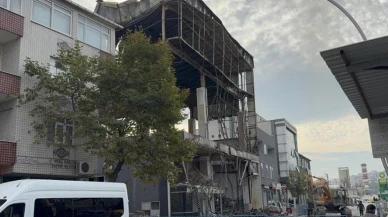 Dilovasındaki parfüm fabrikasında yıkım başladı