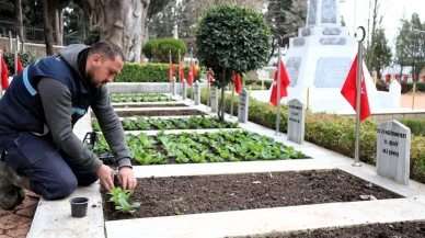 Kocaeli şehitliklerde çevre düzenlemesi yaptı