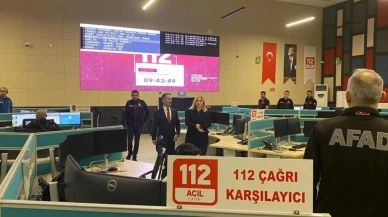 Kocaeli Valisi 112 Acil Çağrı Merkezini ziyaret etti