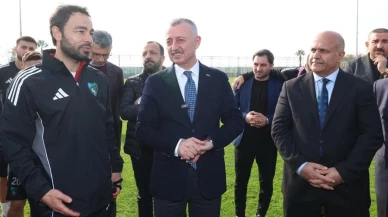 Kocaelispor’a başkan Büyükakın’dan maç öncesi moral ziyareti