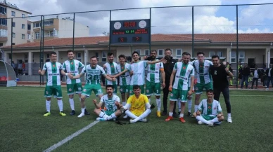 Sindelhöyük Yıldızspor'un zirve takibi sürüyor: 3-2'lik Sümerspor galibiyeti