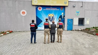 Kars'ta jandarma operasyonuyla aranan: Kasten yaralama hükümlüsü yakalandı
