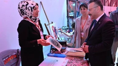 Eskişehir Valisi Aksoy, Genç Sanat Çalıştayı'nda eserleri inceledi: Hangi sanatçıların eserleri sergilendi?