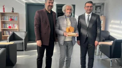 Ağrı'da sanatseverler, fotoğrafın derinliklerine indirildi: Çerkez Karadağ'dan ilham verici söyleşi