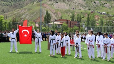 Oltu'da 19 Mayıs coşkusu: Gençler spor ve sanatla bayramı kutladı!
