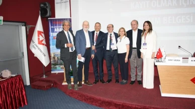 Adana'da kadın sağlığı zirvesi: Jinekolojik onkoloji uzmanları bir araya geldi