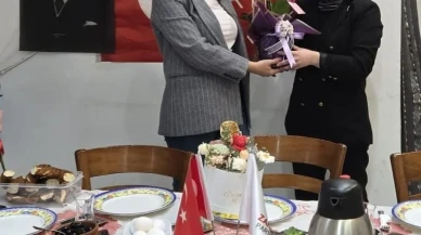 Zafer Partisi kadın kolları, Anneler Günü'nde adalet talebini yükseltti