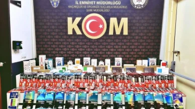 Afyonkarahisar'da kaçakçılık operasyonu: Binlerce telefon parçası ele geçirildi