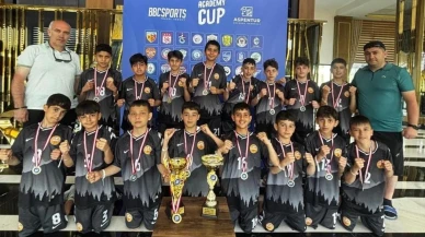 Yıldızkent Spor, Antalya'da çifte kupayla döndü: Tuncay Aydın gol kralı oldu