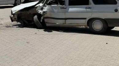 Kahta'da minibüs ve otomobil çarpıştı: Kazada üzücü durum yok, sürücüler dikkatli olmalı