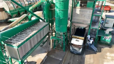 Kocaeli Büyükşehir Belediyesi, Solaklar'da çevreci asfalt üretiminde hız kesmiyor