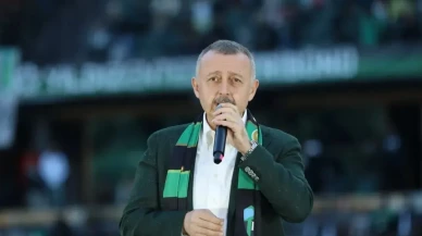 Kocaelispor'un borcuyla boğuşurken Başkan'dan "Darısı başınıza" tebriği: Taraftarlar isyanda!
