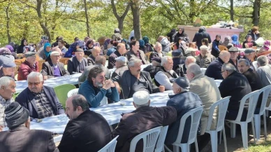 Alaçam'da geleneksel bolluk aşı etkinliği: Kapaklı mahallesi'nde birlik ve beraberlik