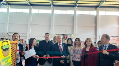 Manisa'da öğrencilerin el emeği göz nuru eserleri büyük ilgi gördü