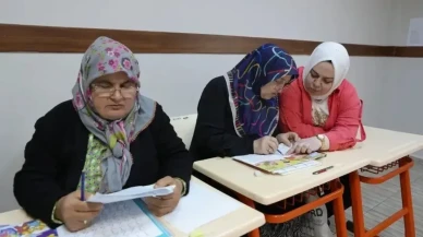 70 yaşında okuma yazma öğreniyor: Havva İbrahimoğlu'nun azmi herkese ilham kaynağı oluyor